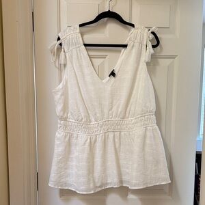 Torrid White Textured Sleeveless Blouse